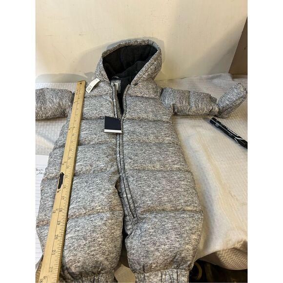 Baby gap 6-12m down fill snowsuit mittens hood gray new - Picture 5 of 6